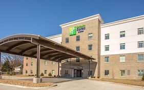 Holiday Inn Express Shawnee By Ihg